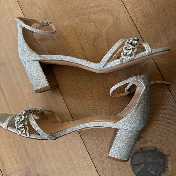 BADGLEY MISCHKA Giona Silver Glitter Rhinestone Ankle Strap Sandals - Picture 4 of 7